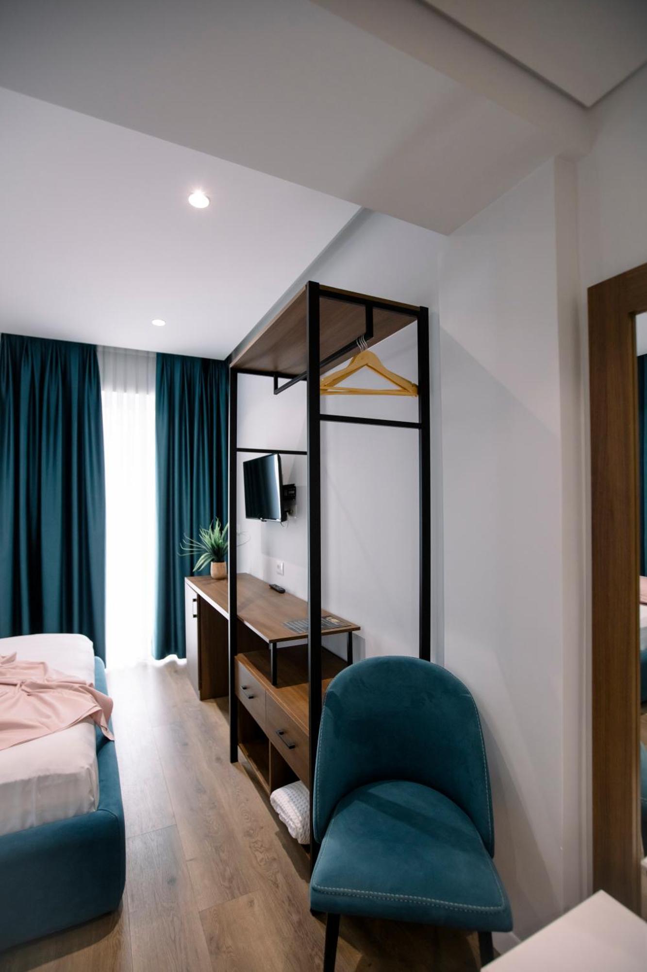 Olsi Hotel 4*