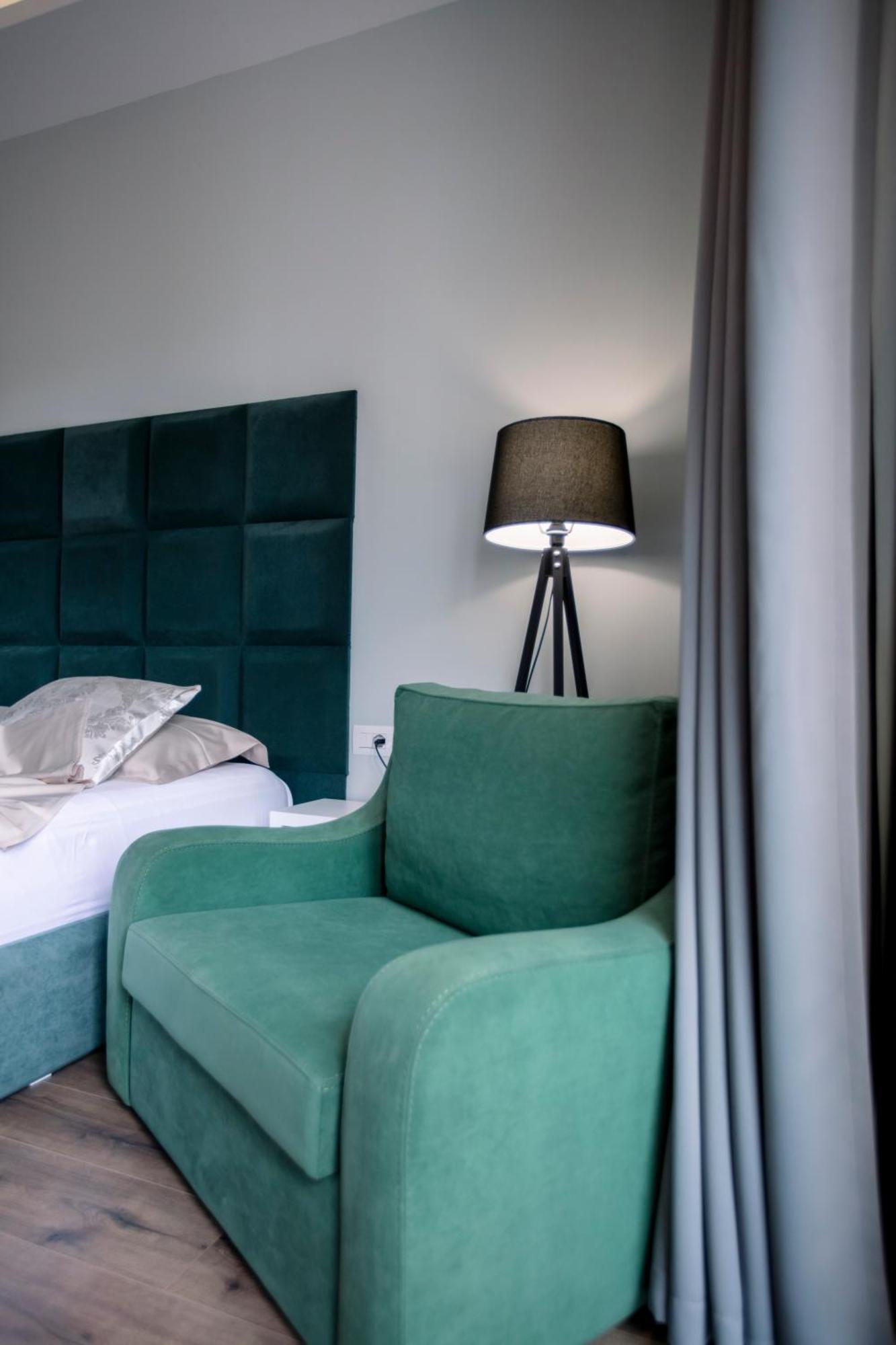 Olsi Hotel 4*